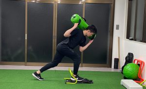 Read more about the article ゴルフパフォーマンスを上げるトレーニング②「回旋動作編」