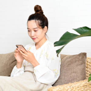 体験トレーニングを申し込む女性